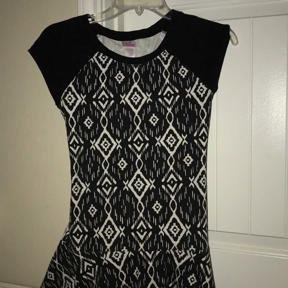 Black and white dress